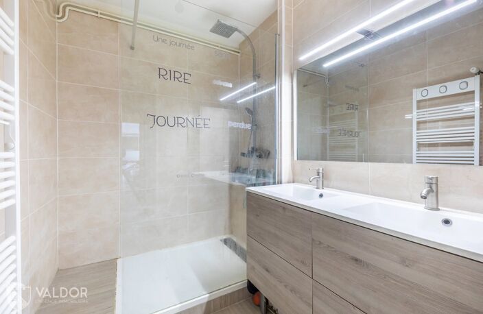 Appartement avec 3 terrasses  79,95 m2 carrez à 10 mn d'Arnas — photo 4