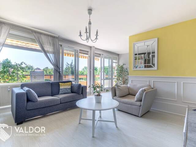 Appartement T4 avec séjour double — photo du bien
