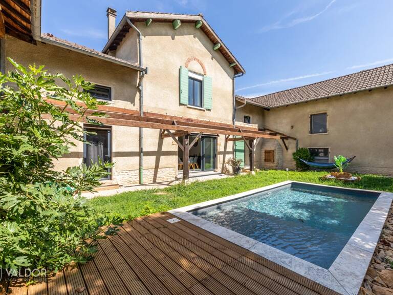 MAGNIFIQUE MAISON RENOVEE à Gleizé avec jardin et piscine, 214m2 4 chambres possible 5 — photo 1