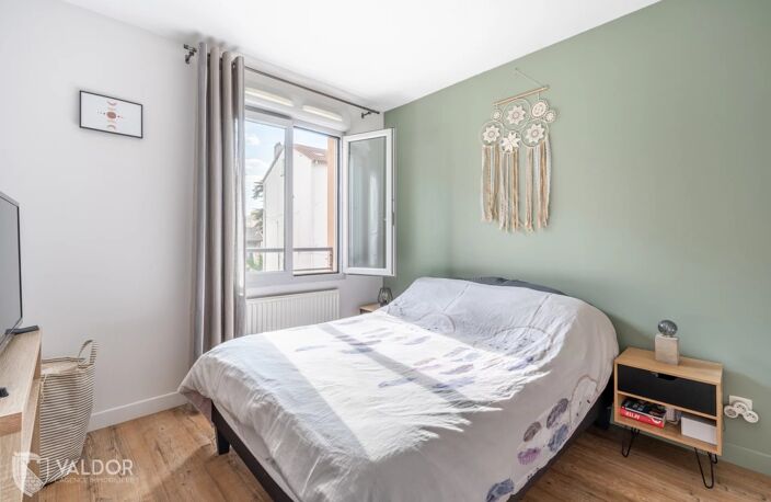 TRES JOLI APPARTEMENT T2 + balcon + place au garage/ Centre ville — photo 5