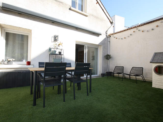 SOUS COMPROMIS ! EXCLUSIVITE Reims quartier Voltaire, Cathédrale maison / appartement T6 avec terrasse et 2 ga — photo du bien