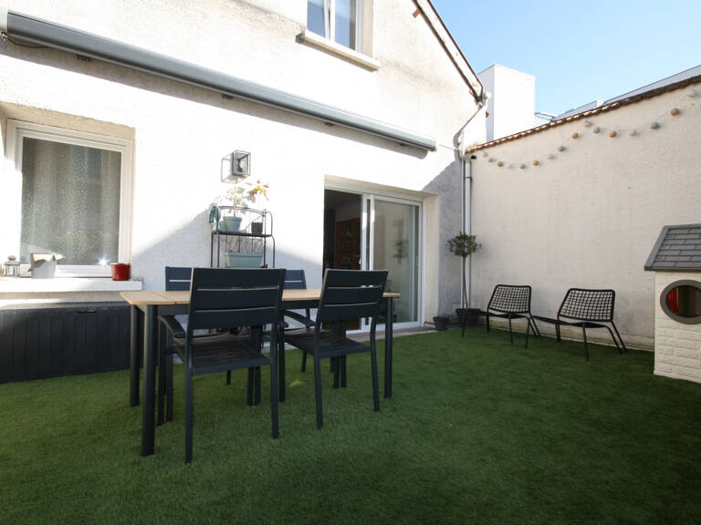 SOUS COMPROMIS ! EXCLUSIVITE Reims quartier Voltaire, Cathédrale maison / appartement T6 avec terrasse et 2 ga — photo 1