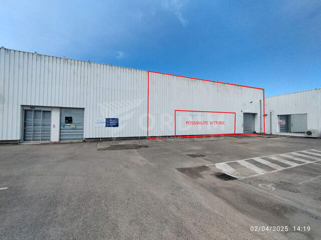 AUXERRE - 73 RUE DE MOULIN DU PRESIDENT - CELLULE COMMERCIALE DE 310M² — photo du bien