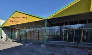 Local industriel 4 Pièces 1518 m² à vendre à Bletterans (39140)