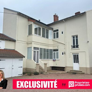 Immeuble  304500 €