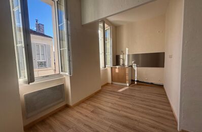 location appartement 695 € CC /mois à proximité de Marseille 10 (13010)