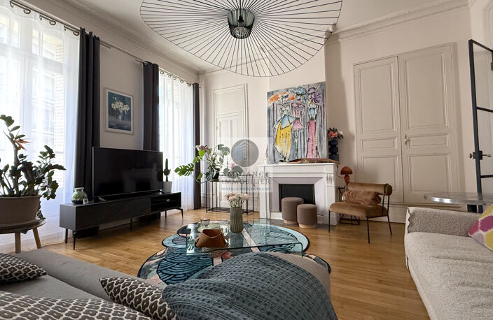 Superbe appartement Haussmannien en centre-ville — photo 3