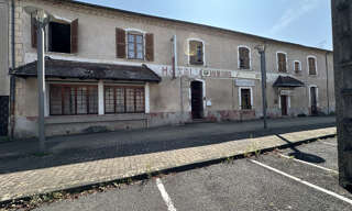 Immeuble  550 m² à vendre à Courpière (63120)