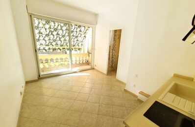 location appartement 503 € CC /mois à proximité de La Colle-sur-Loup (06480)