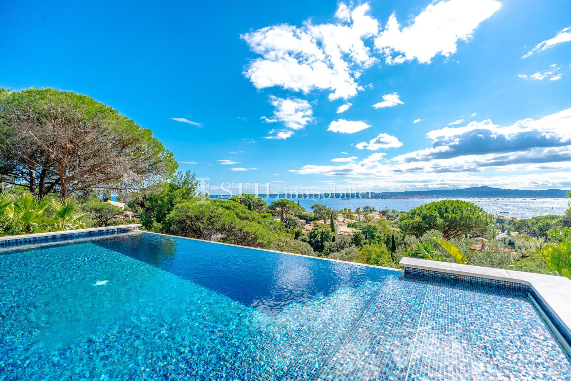 Villa / Maison  T5 à vendre Sainte-Maxime 83120