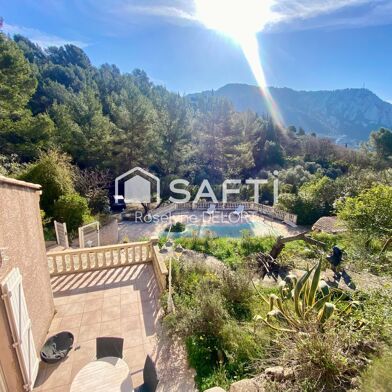 Maison 6 pièces 698000 €