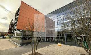 Commerce  547 m² à louer à Saint-Priest (69800)