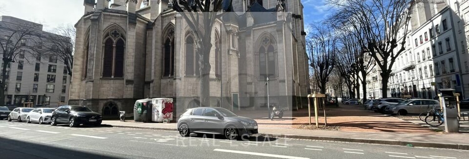 Bureau  135 m² à louer à Lyon 6 (69006)