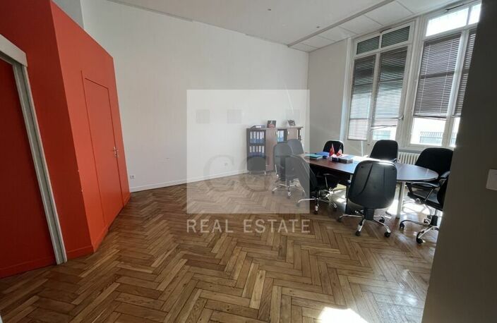 BUREAUX à LOUER — photo 2