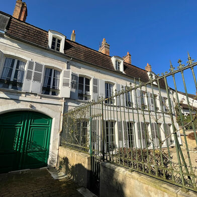 Maison 8 pièces 255 m²