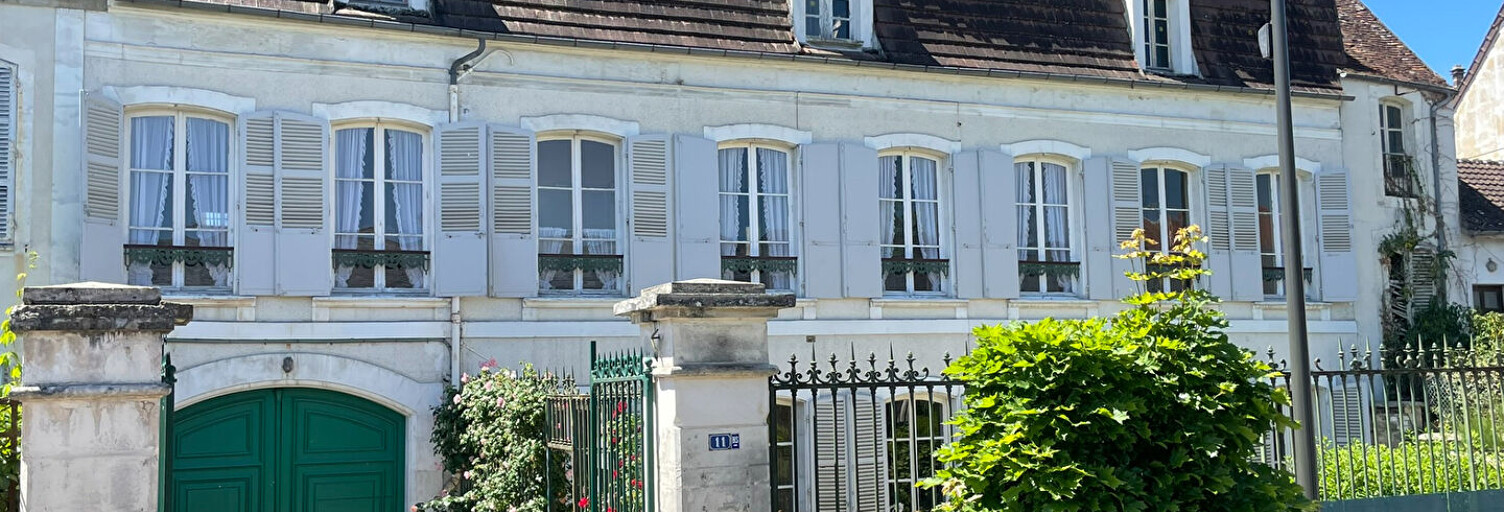 Maison 8 Pièces 255 m² à vendre à Saint-Florentin (89600)