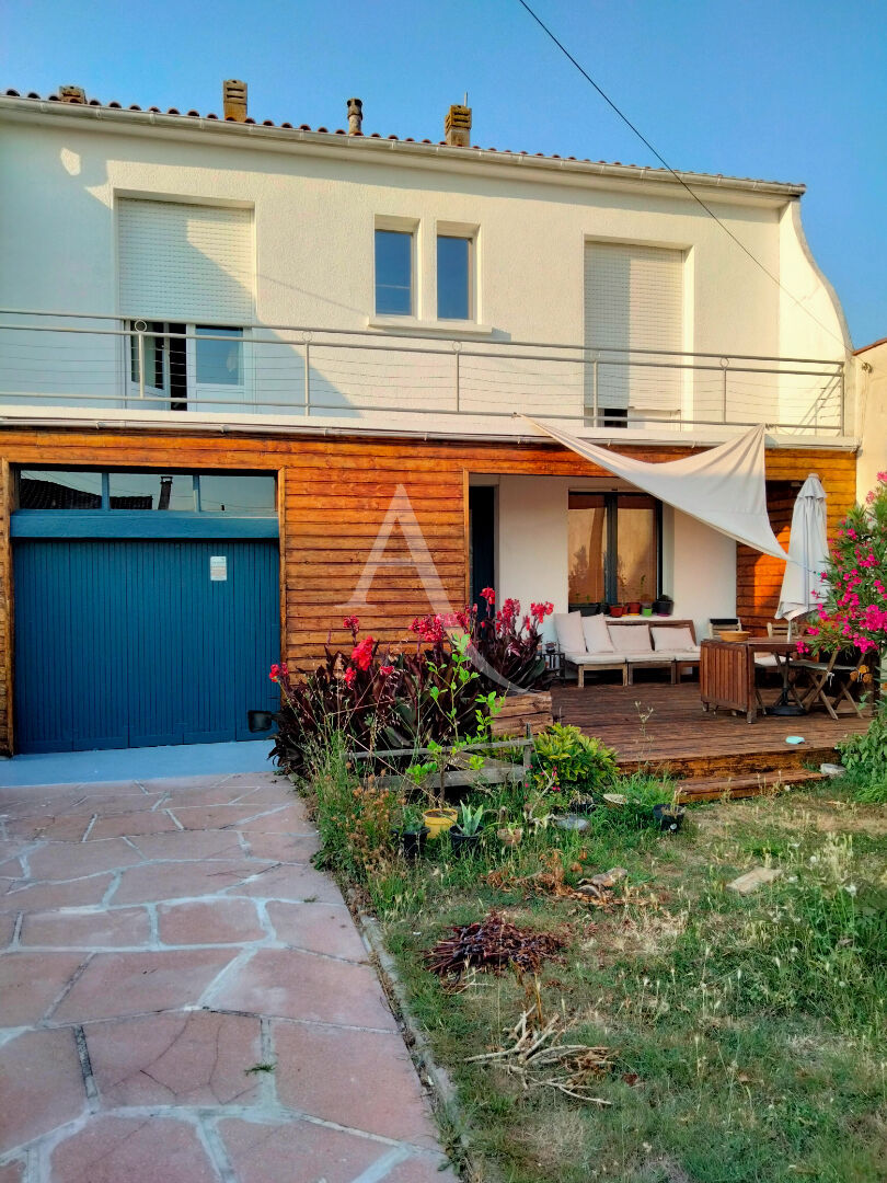 Villa / Maison  T4 à vendre Rochefort 17300