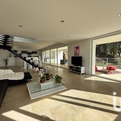 Maison 8 pièces 690000 €