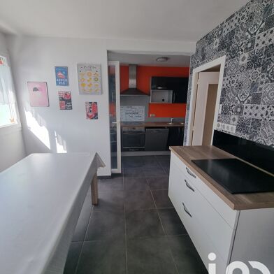 Appartement 5 pièces 160500 €