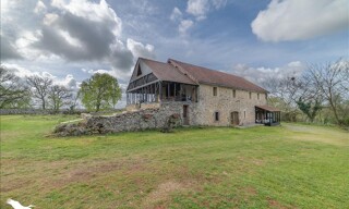 Maison 16 Pièces 385 m² à vendre à Reyrevignes (46320)