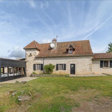 Maison 16 pièces 606100 €