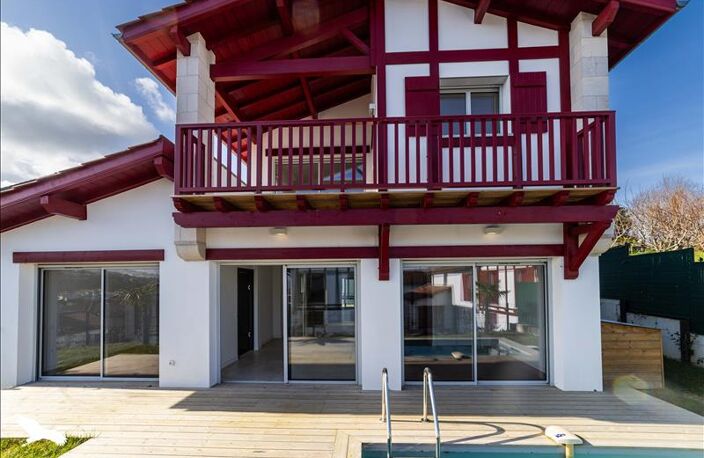 Vente maison 5 pièces 111 m² Urrugne (64122) — photo 2