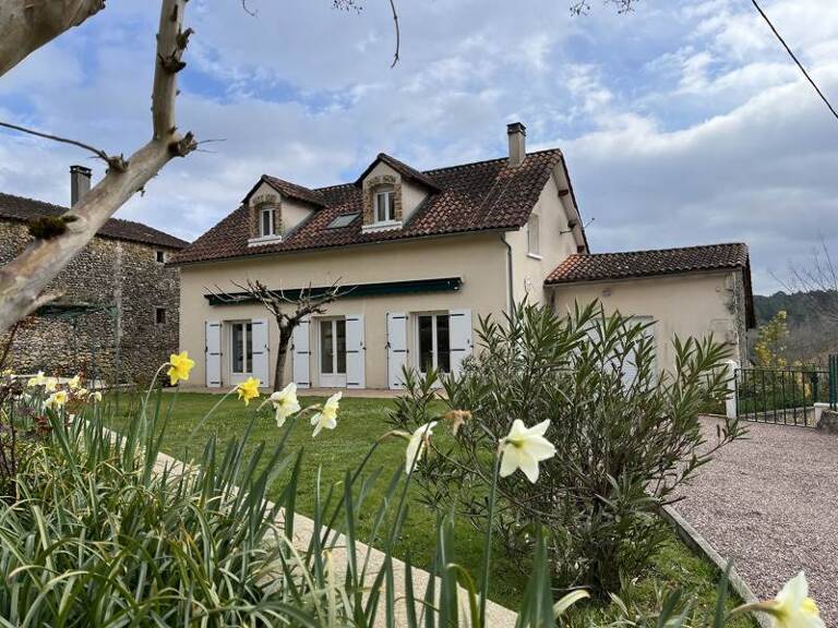 Pavillon de 7 pièces principales — photo 1