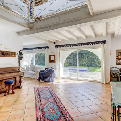 Maison 7 pièces 1050000 €