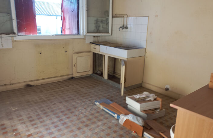 Immeuble avec dépendances — photo 5