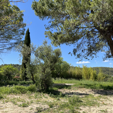 Terrain  210000 €