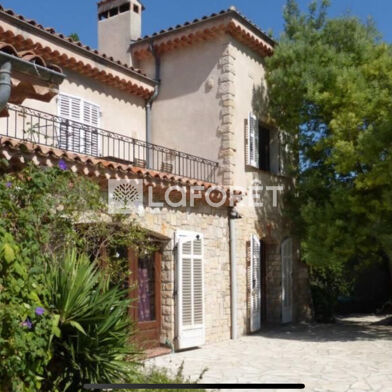 Appartement 4 pièces 579000 €