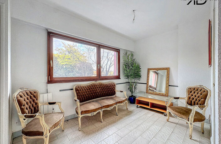 Bureau — photo 2