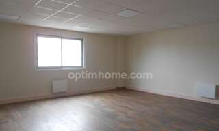 Bureau 1 Pièce 77 m² à louer à Montigny-le-Bretonneux (78180)