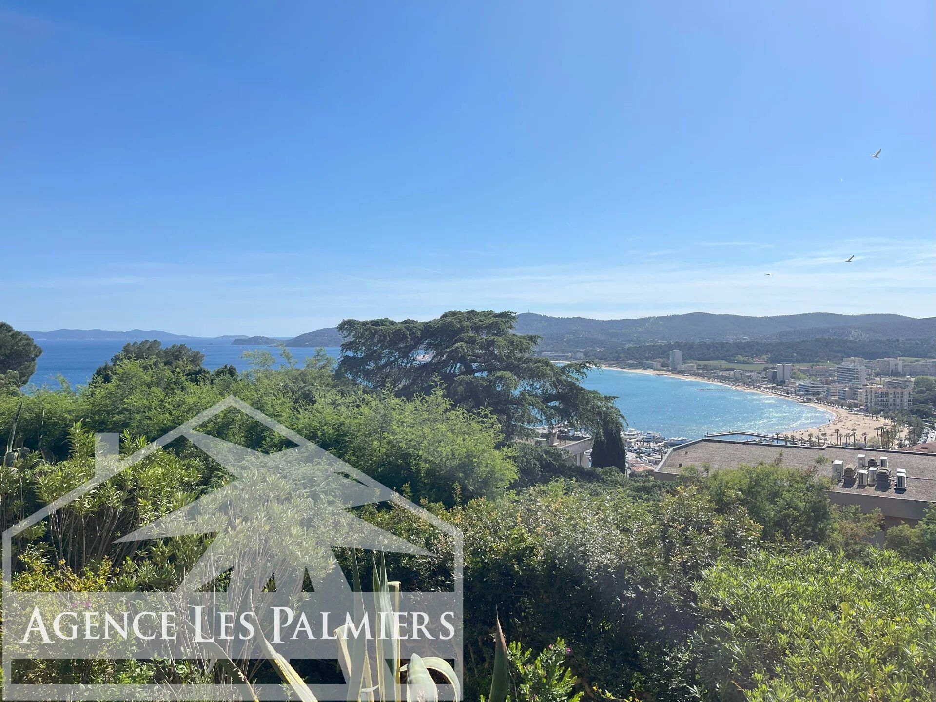 Appartement 4 pièces  à vendre Lavandou (Le) 83980