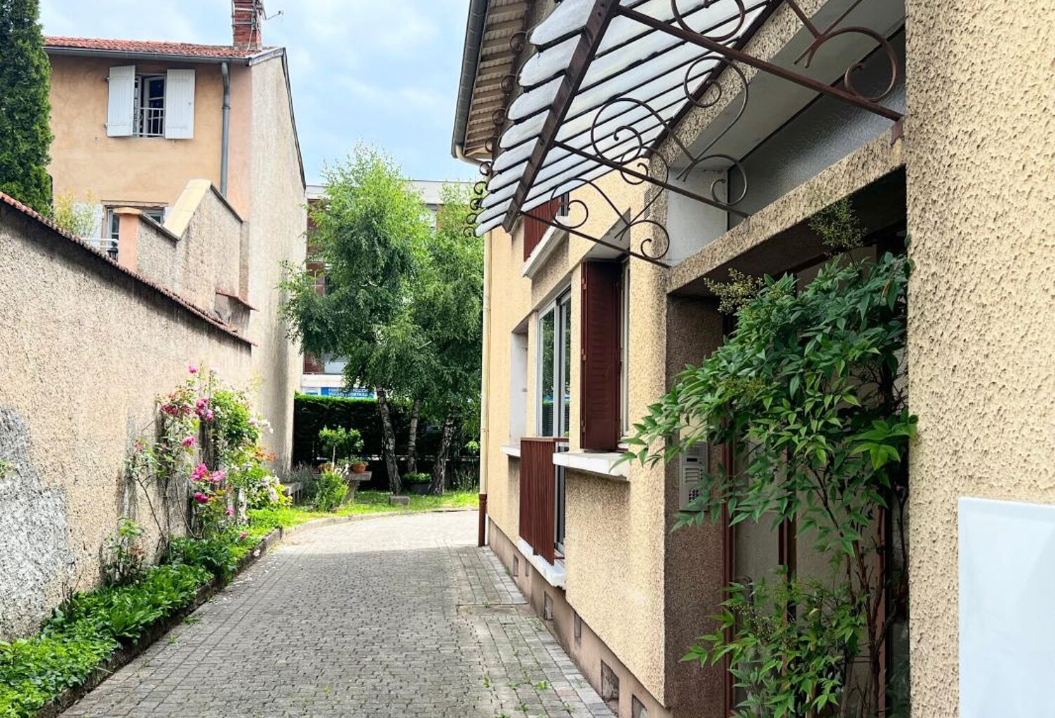Appartement À Vendre — photo 1