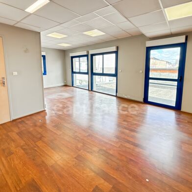 Immeuble  689000 €