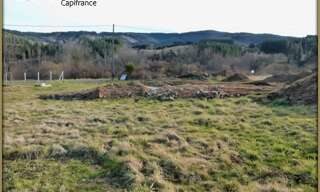 Terrain  2350 m² à vendre à Viscomtat (63250)