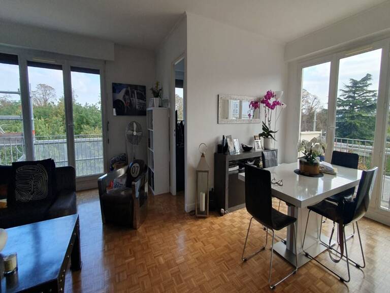 Appartement 3P avec pkg et cave — photo 1