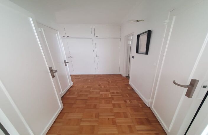 Appartement 3P avec pkg et cave — photo 3