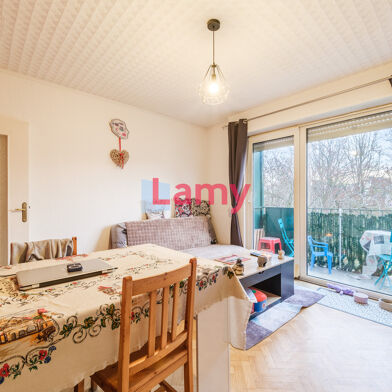 Appartement 3 pièces 73500 €