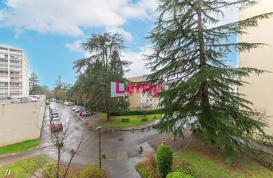 Parking + Appartement — photo du bien