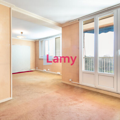 Appartement 5 pièces 145000 €