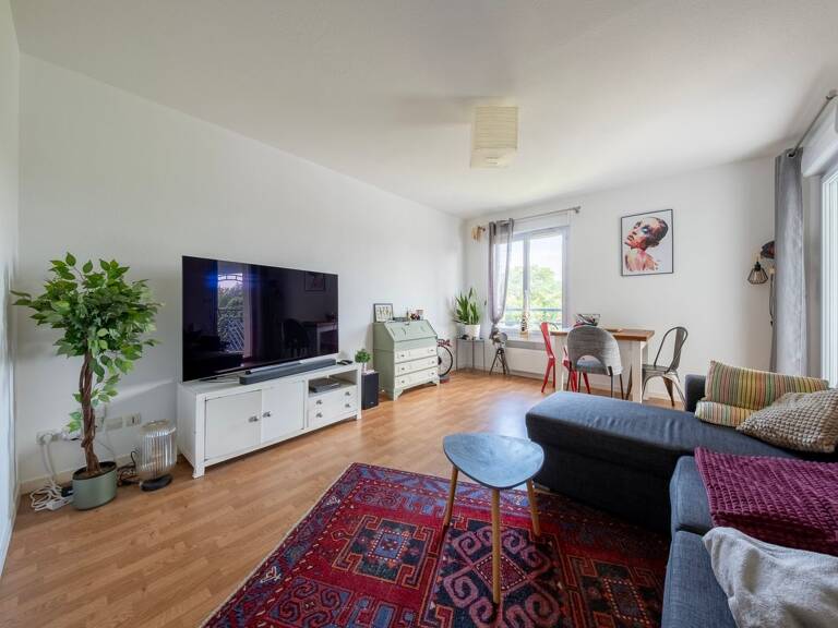 Appartement T2 avec balcon et garage — photo 1