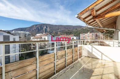 Appartement 3 pièces 235000 €