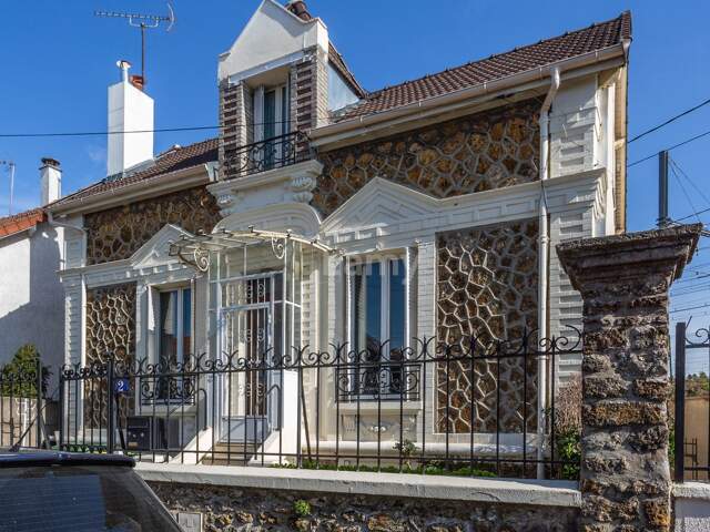 Maison individuelle de caractère de 1911 isolée et — photo du bien
