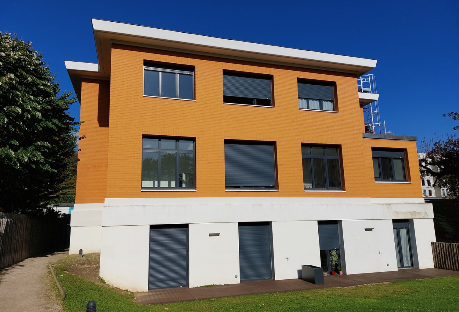 Appartement avec pkg — photo 1
