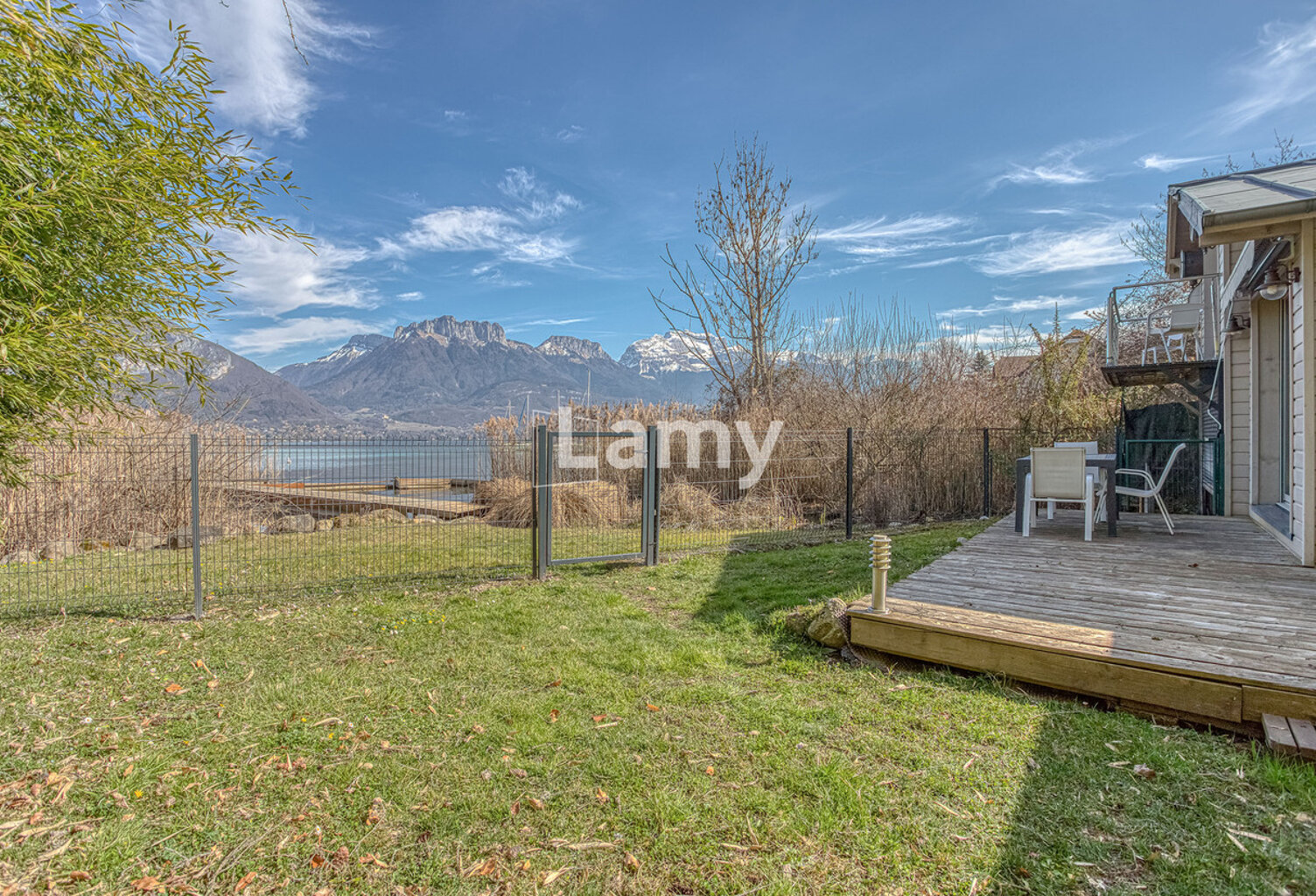 Chalet Les Pieds dans l'Eau — photo 1