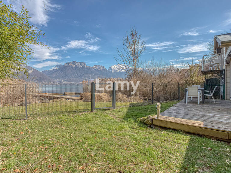 Chalet Les Pieds dans l'Eau — photo 1