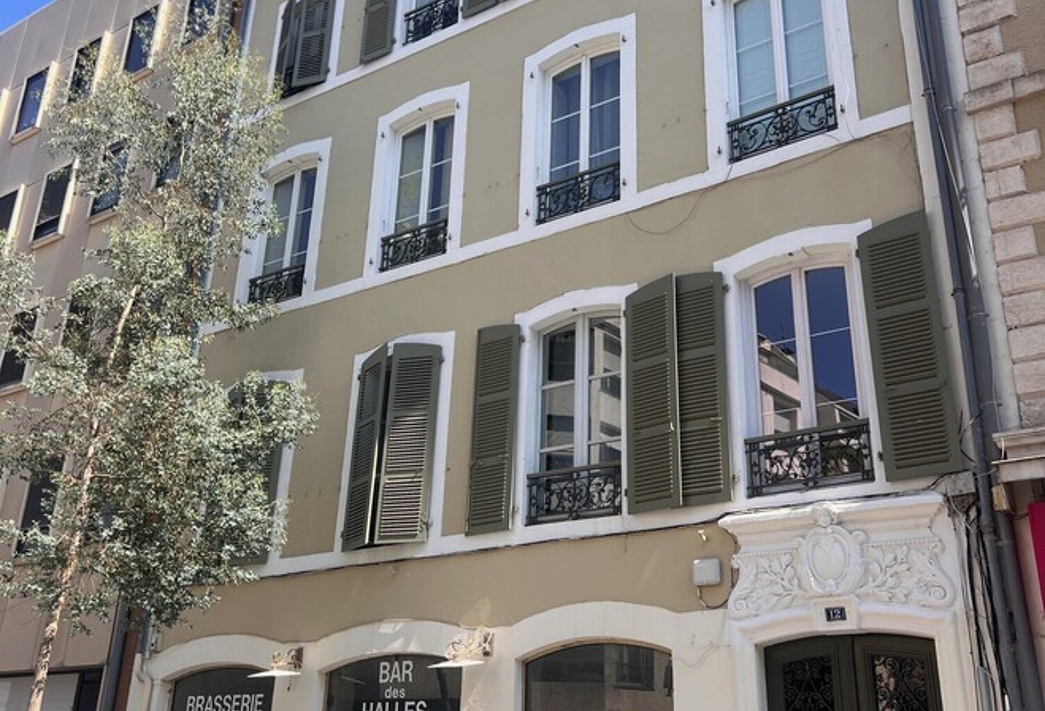 Local commercial + Appartement T2 — photo 1