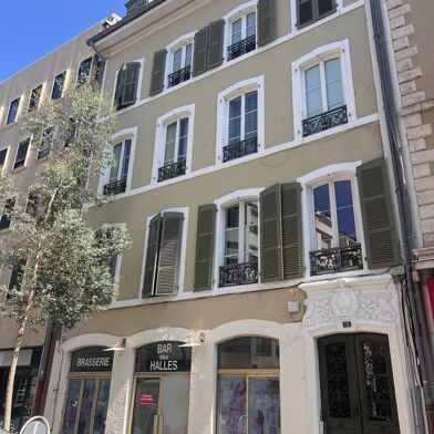 Commerce 7 pièces 240500 €